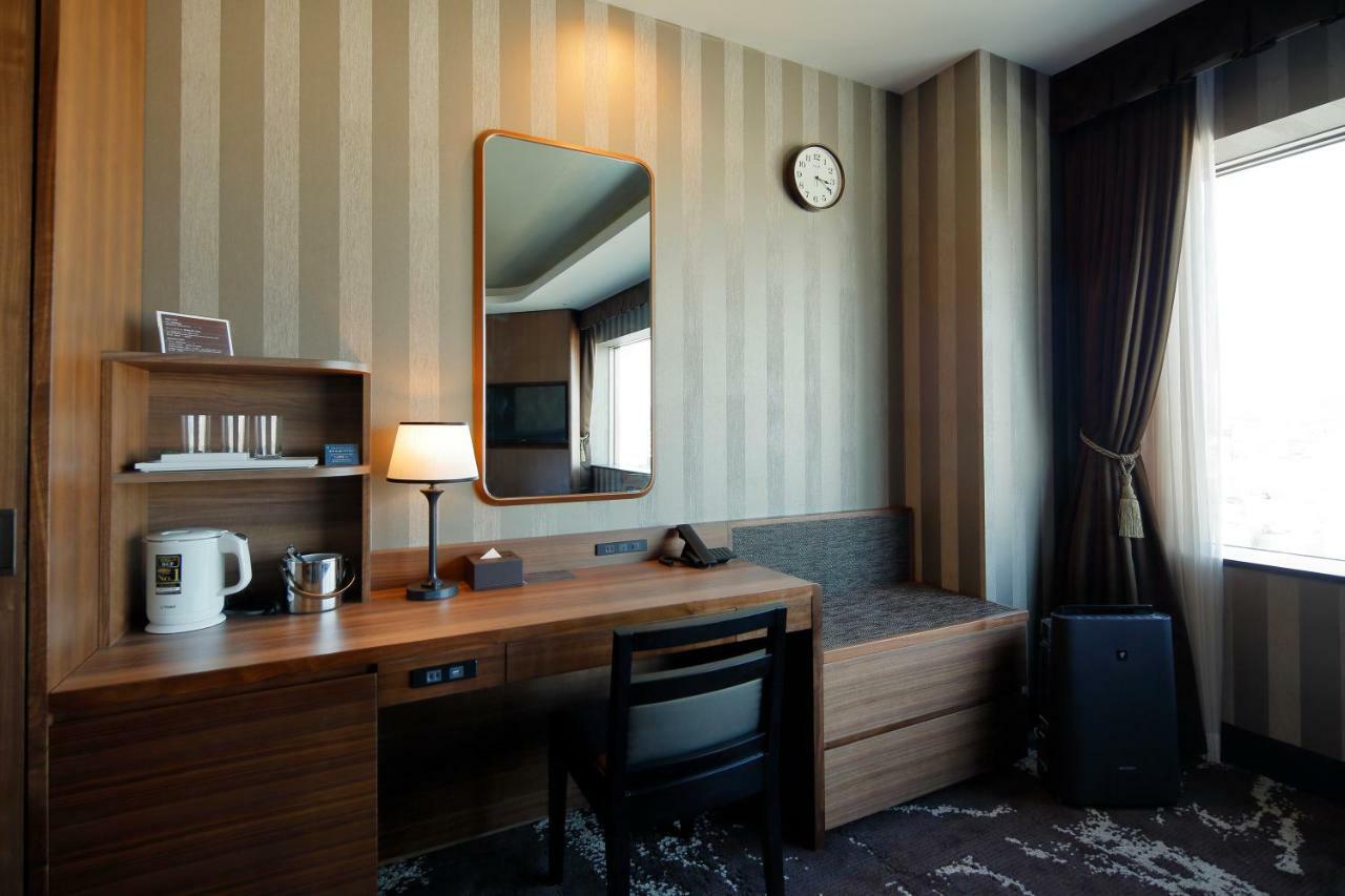 Hotel Monterey Хімедзі Екстер'єр фото