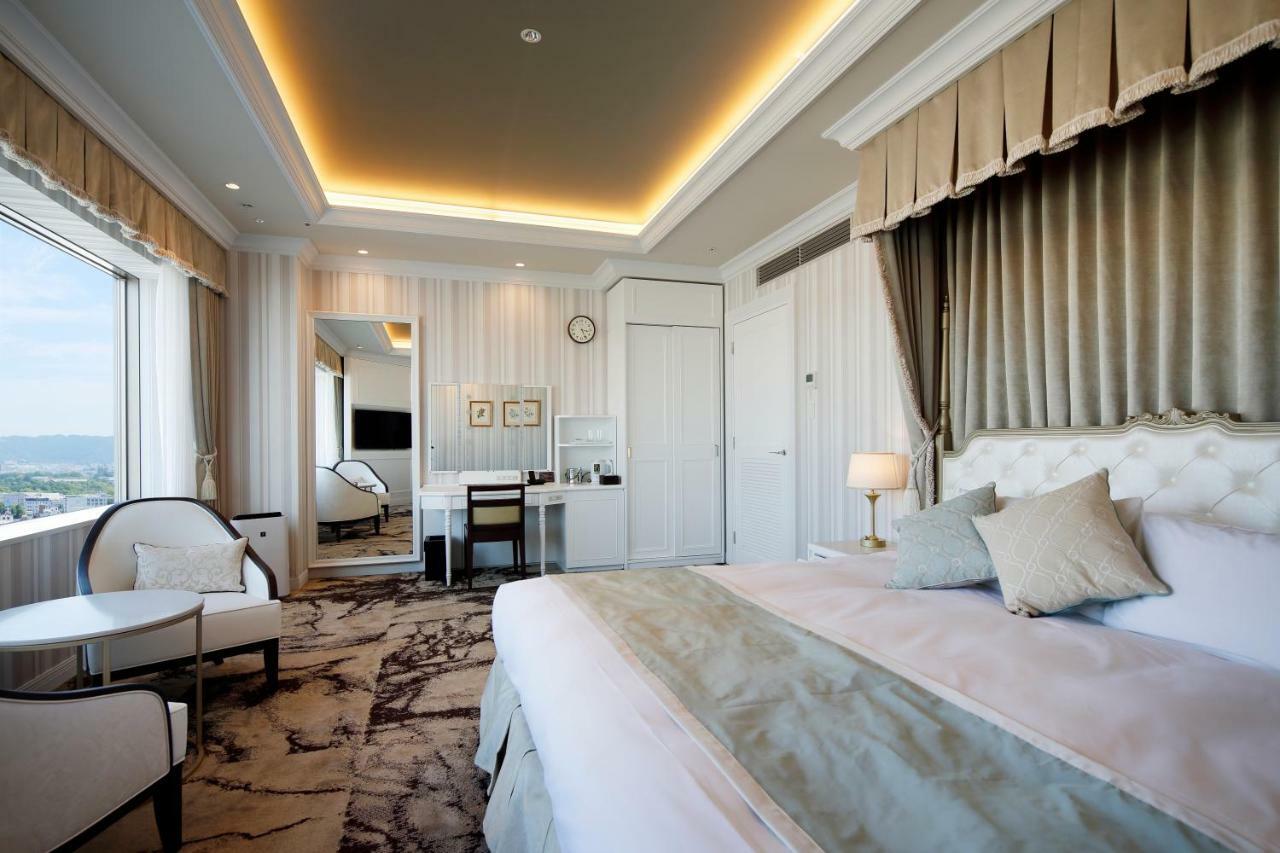 Hotel Monterey Хімедзі Екстер'єр фото